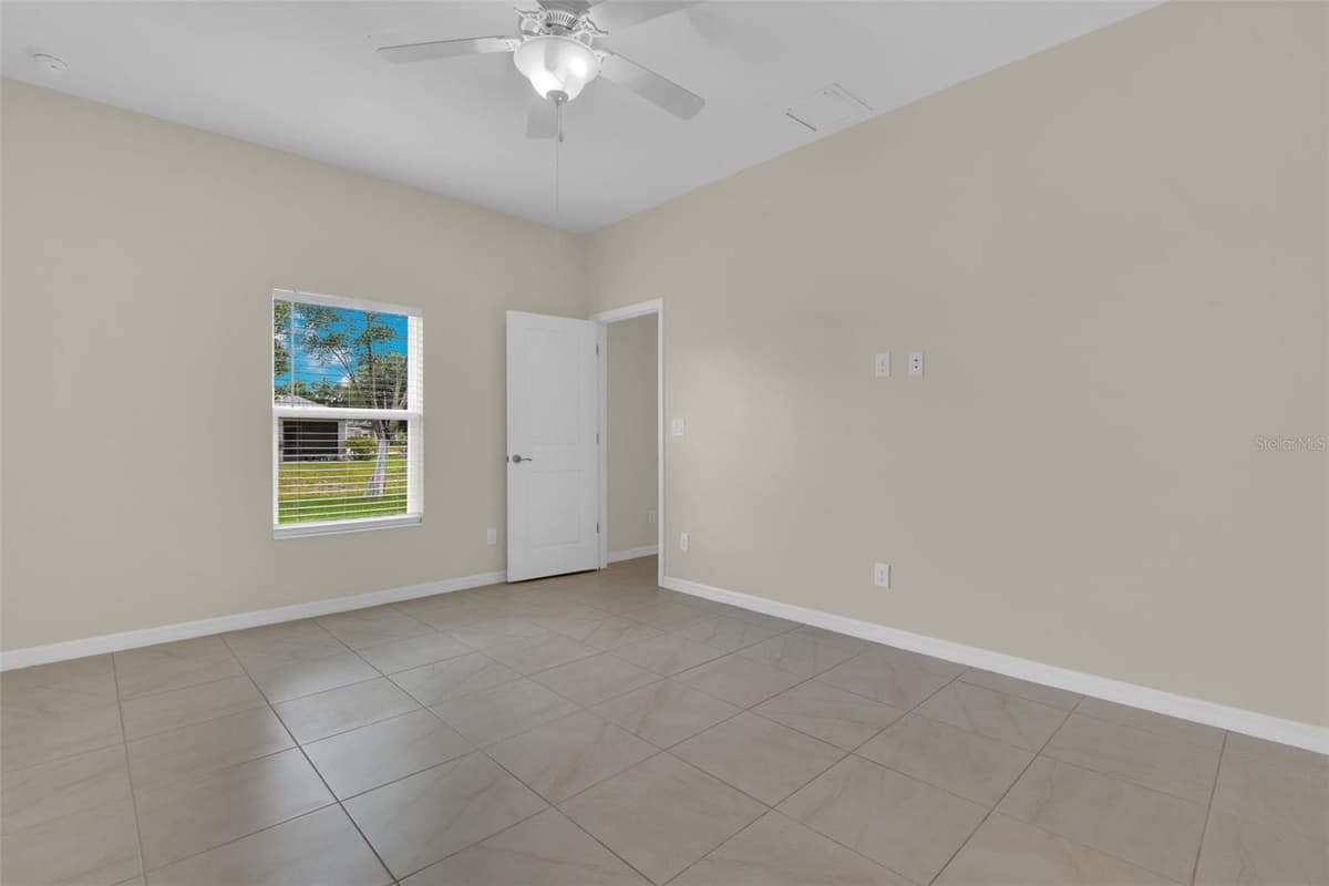 25599 DEEP CREEK BOULEVARD — photo 17 of 35