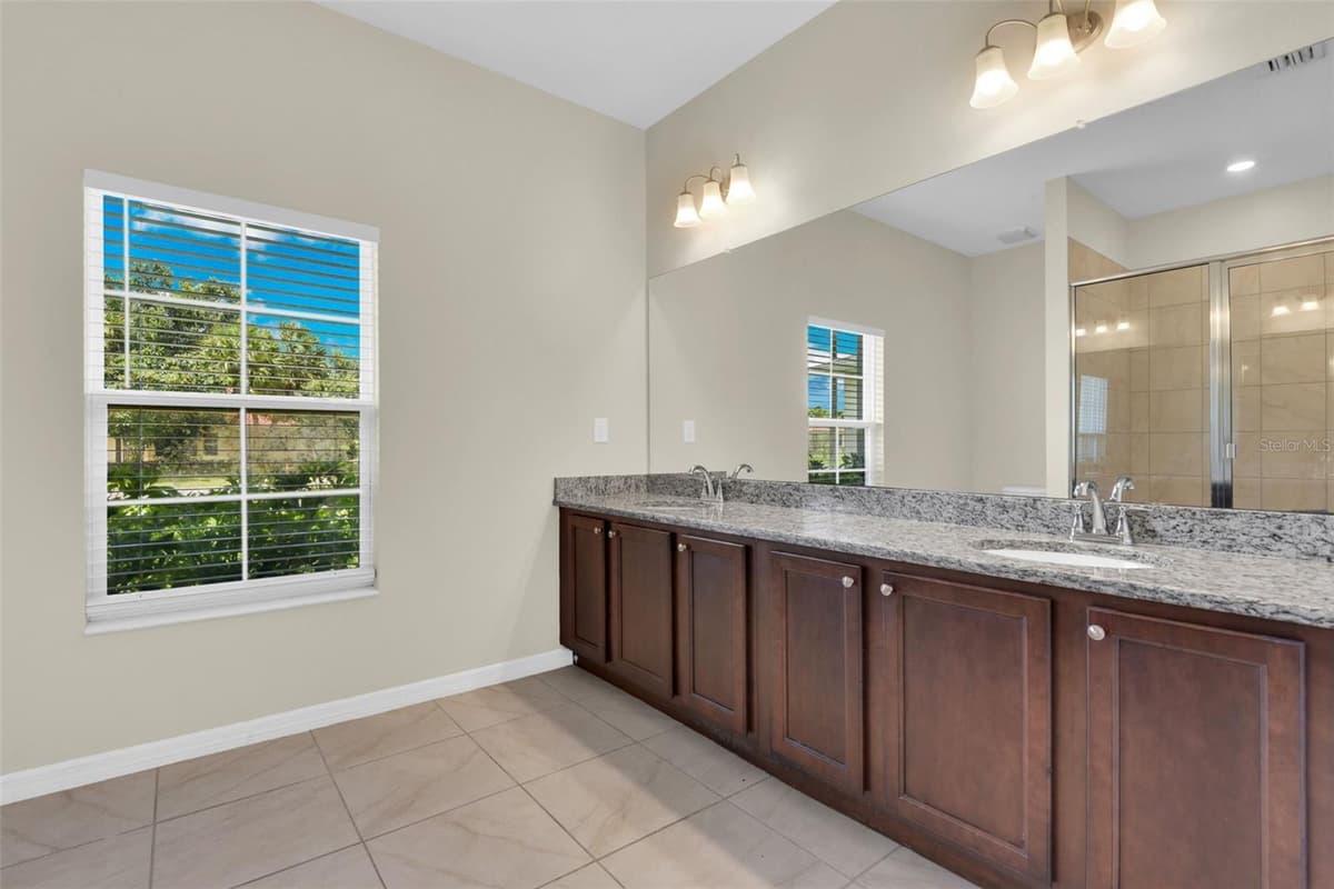 25599 DEEP CREEK BOULEVARD — photo 18 of 35