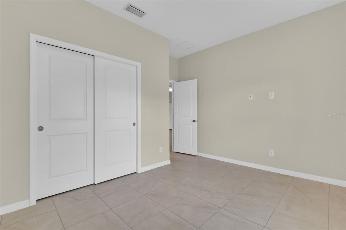 25599 DEEP CREEK BOULEVARD — photo 21 of 35