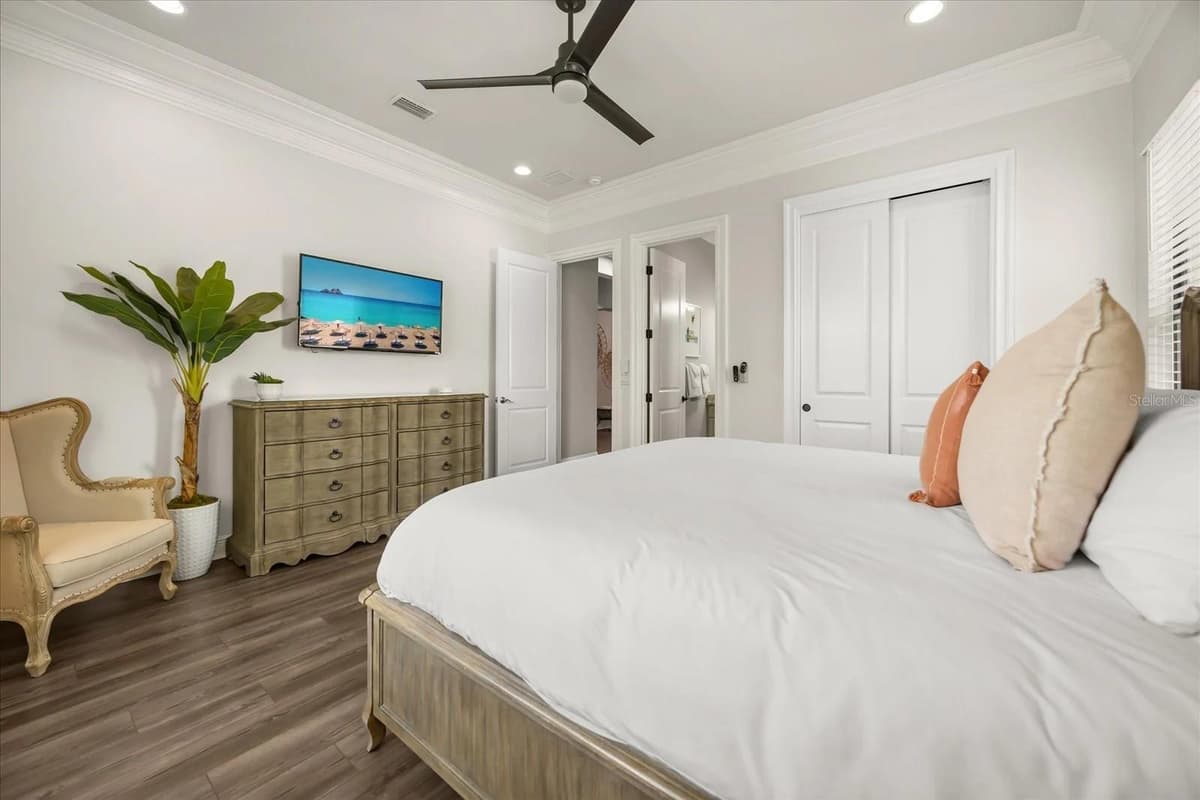 7846 PALMILLA COURT — photo 32 of 55