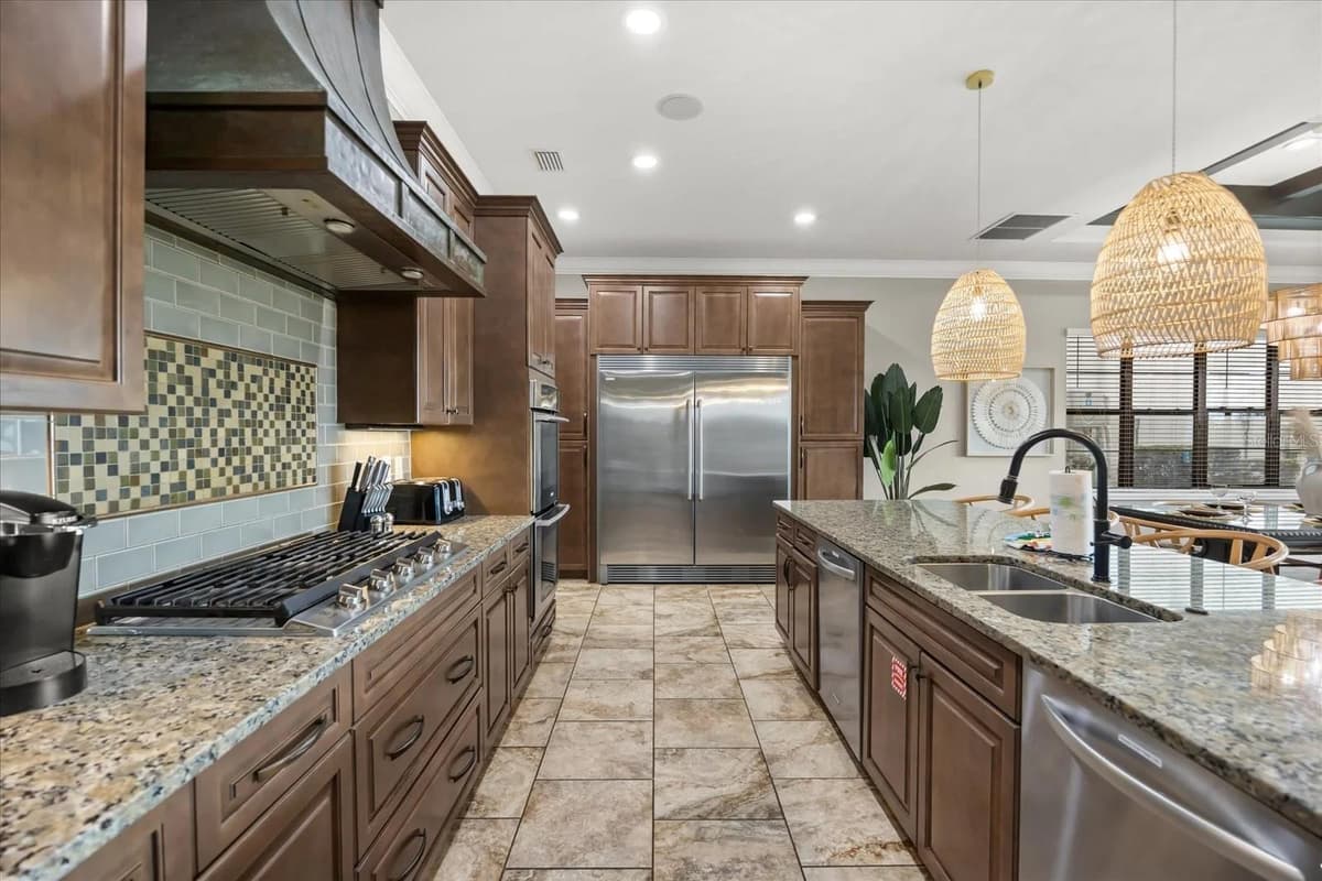 7846 PALMILLA COURT — photo 9 of 55