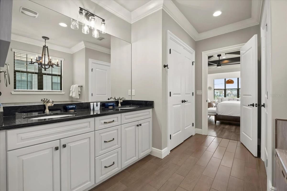 7846 PALMILLA COURT — photo 17 of 55