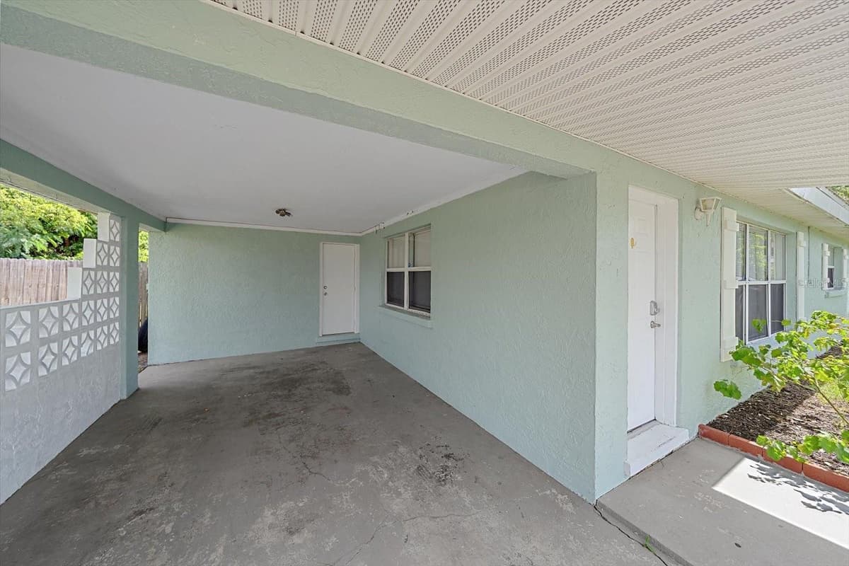 2135 LEE LANE — photo 33 of 33