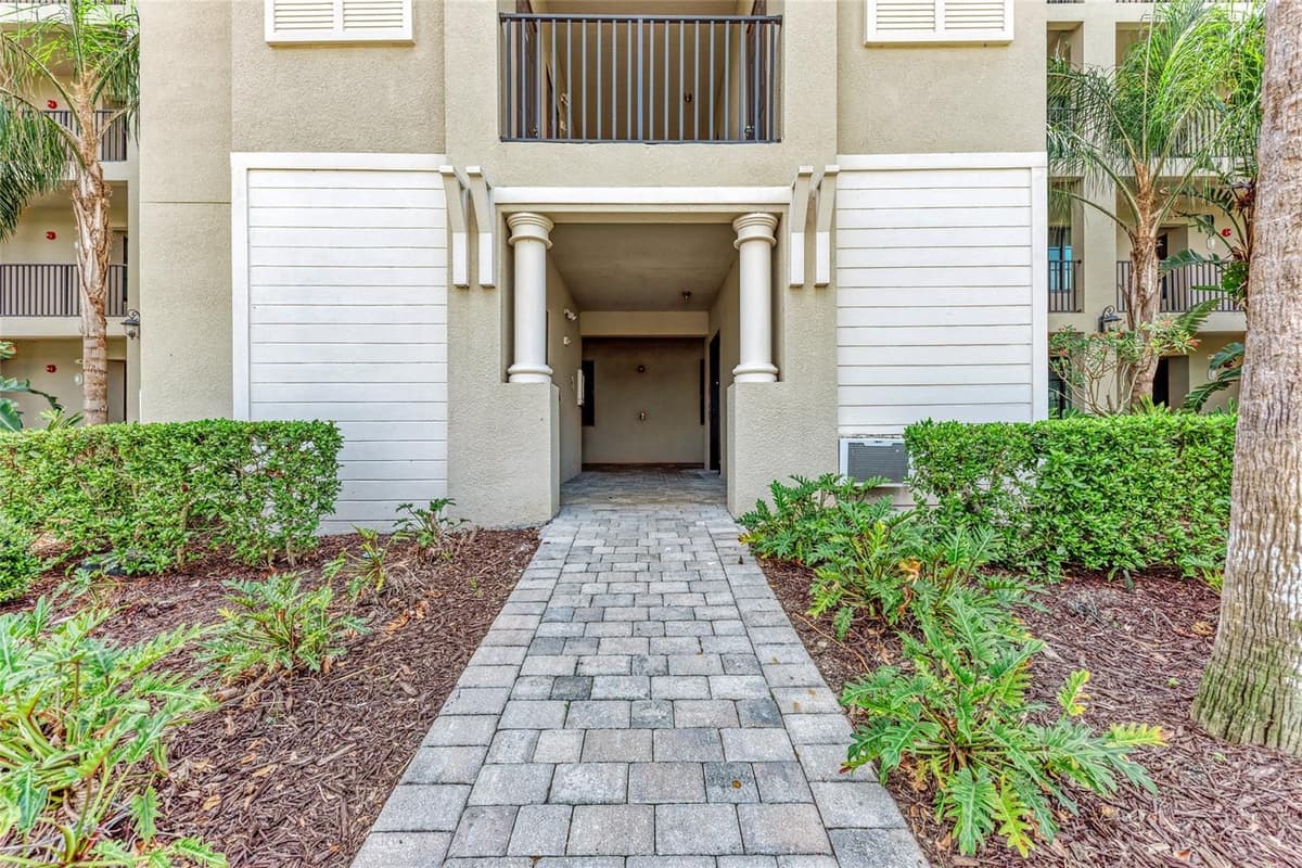 17520 GAWTHROP DRIVE — photo 5 of 71
