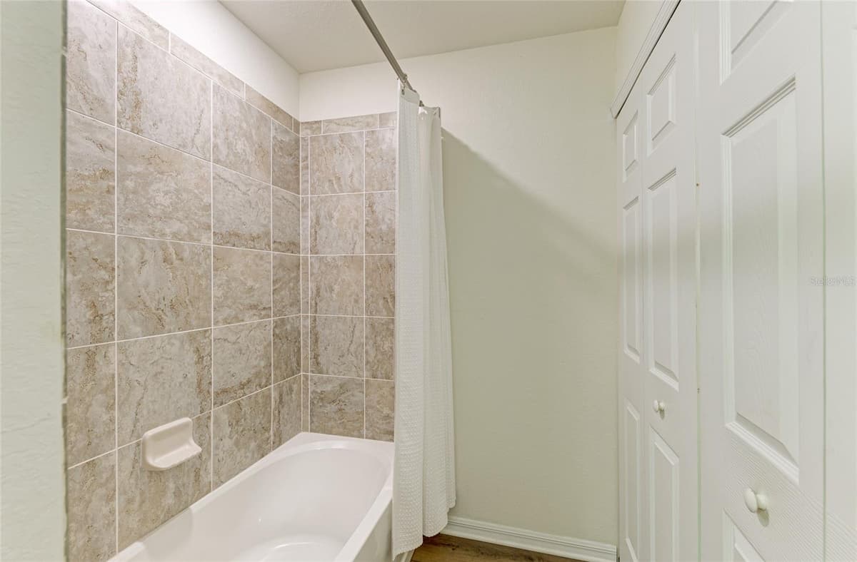 17520 GAWTHROP DRIVE — photo 35 of 71