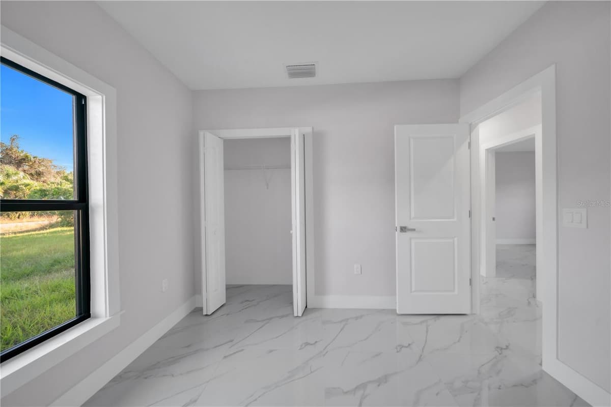 644 WOODCREST DR — photo 27 of 42