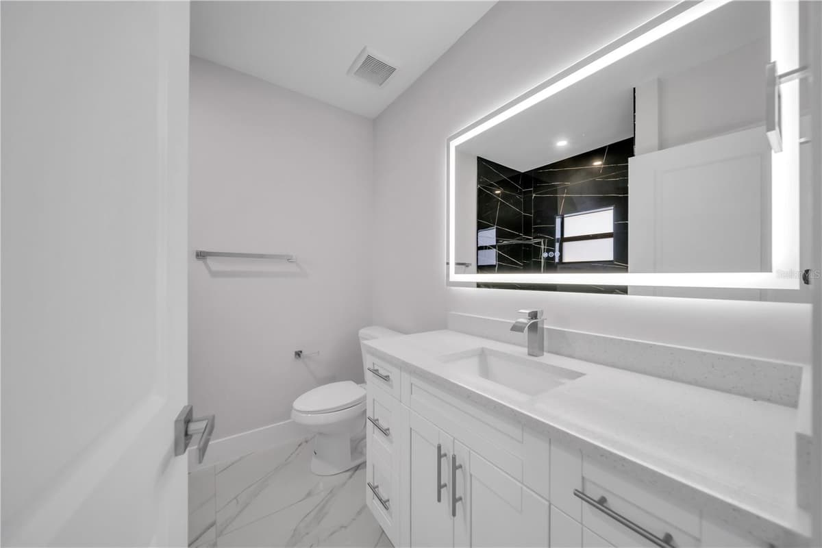 644 WOODCREST DR — photo 34 of 42