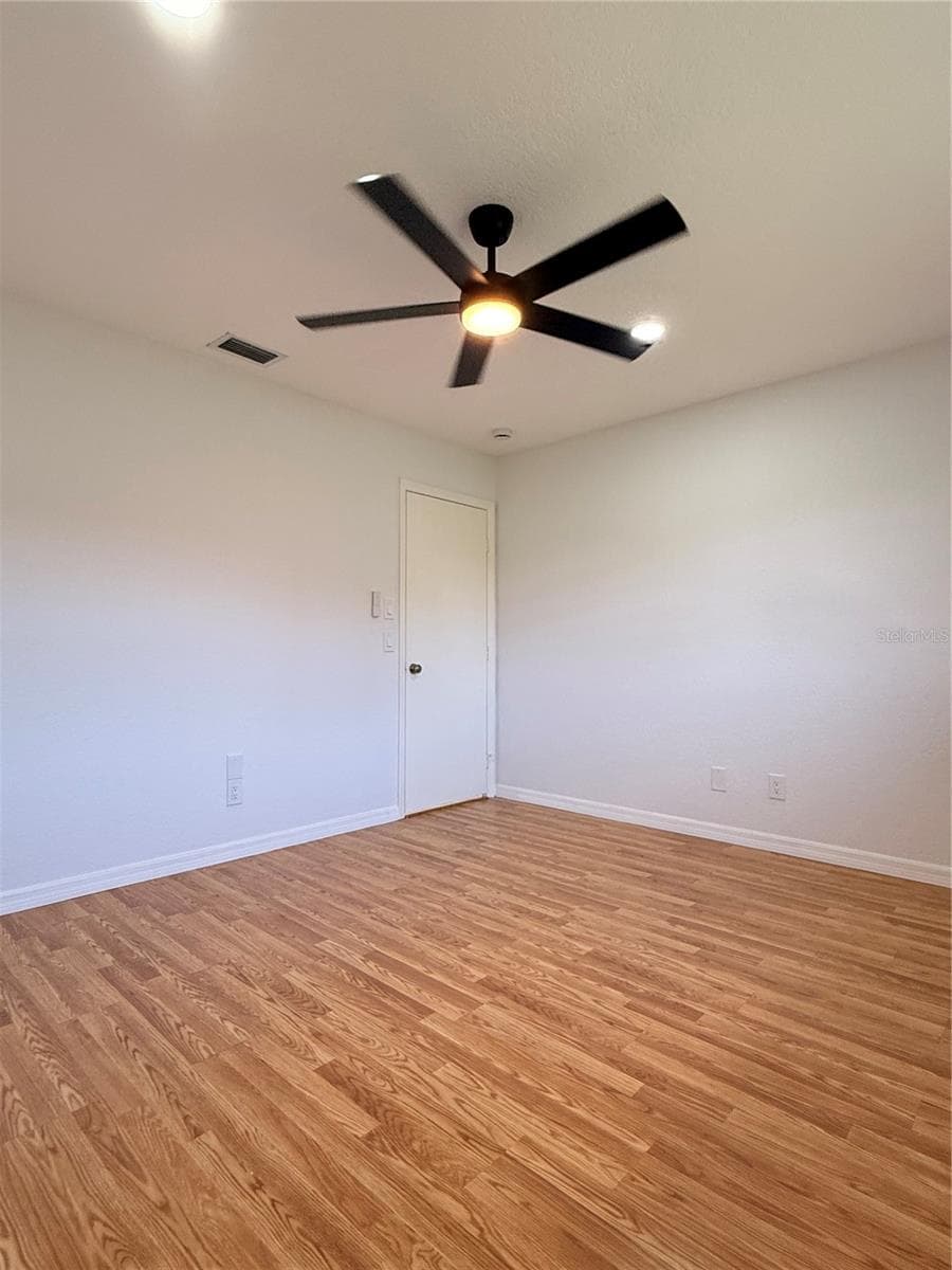 26052 LUZON COURT — photo 16 of 48