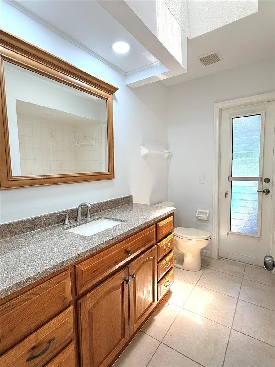 26052 LUZON COURT — photo 18 of 48