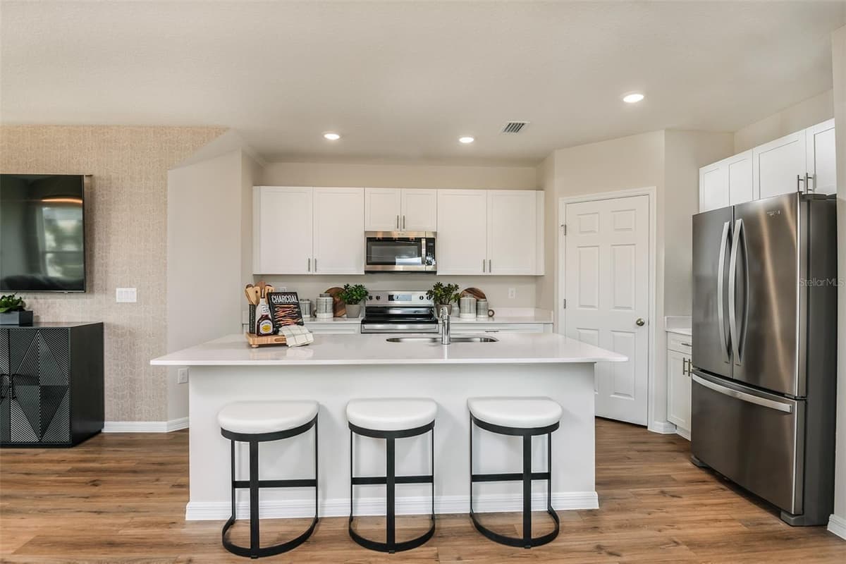 9864 PELICAN COAST DRIVE — photo 9 of 25