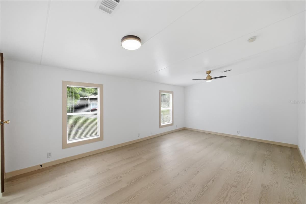 8726 MEADOWVIEW CIR — photo 24 of 36