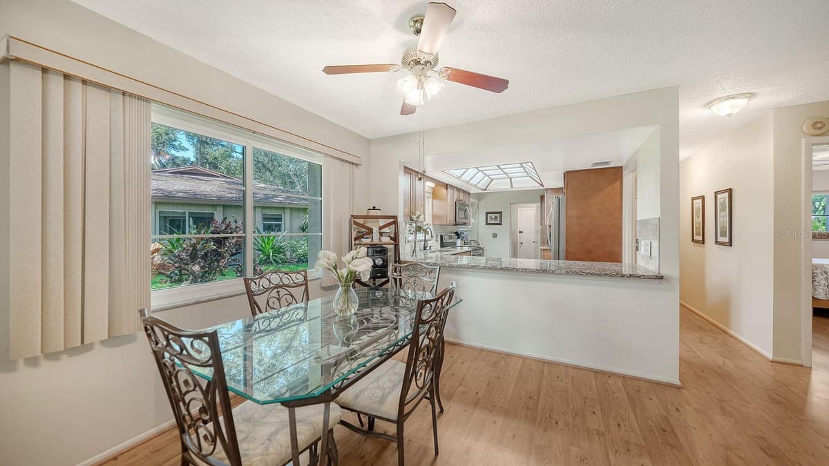 7031 BRIGHT CREEK DRIVE — photo 17 of 52