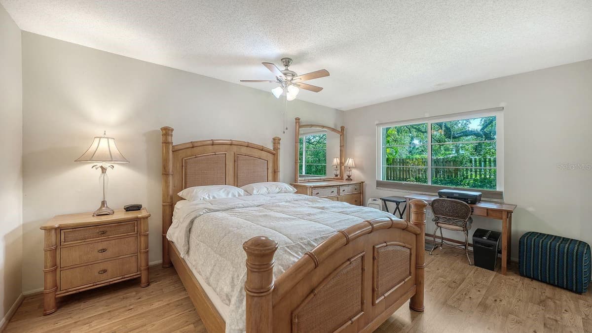 7031 BRIGHT CREEK DRIVE — photo 31 of 52