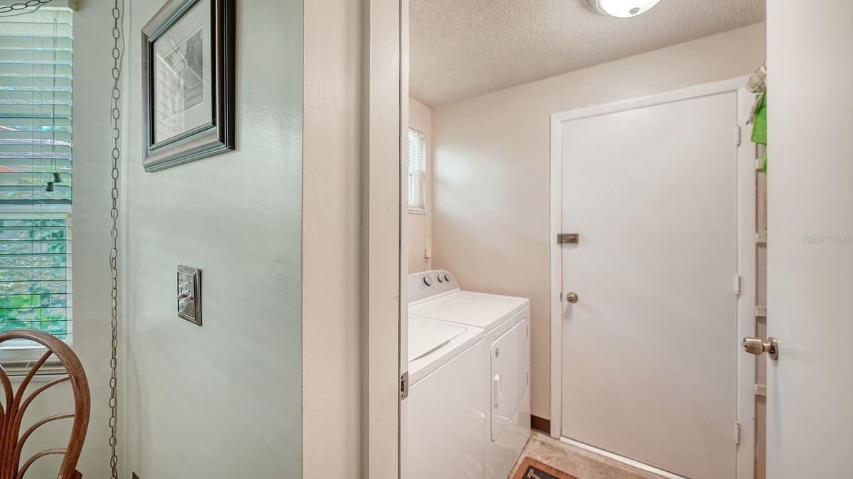 7031 BRIGHT CREEK DRIVE — photo 42 of 52