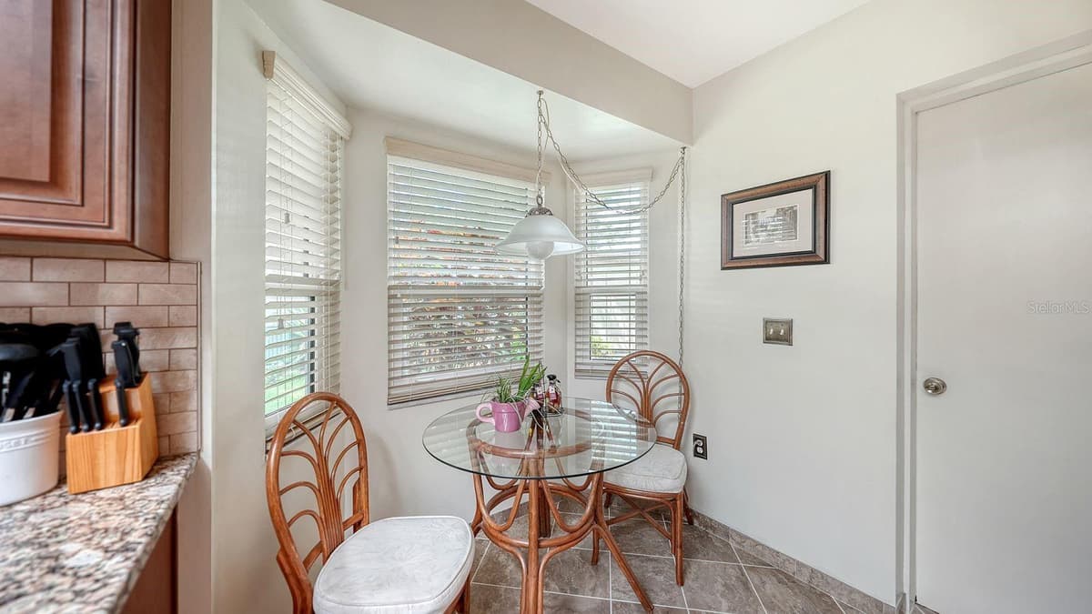 7031 BRIGHT CREEK DRIVE — photo 23 of 52