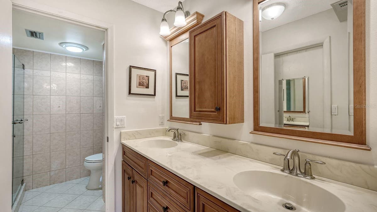 7031 BRIGHT CREEK DRIVE — photo 35 of 52