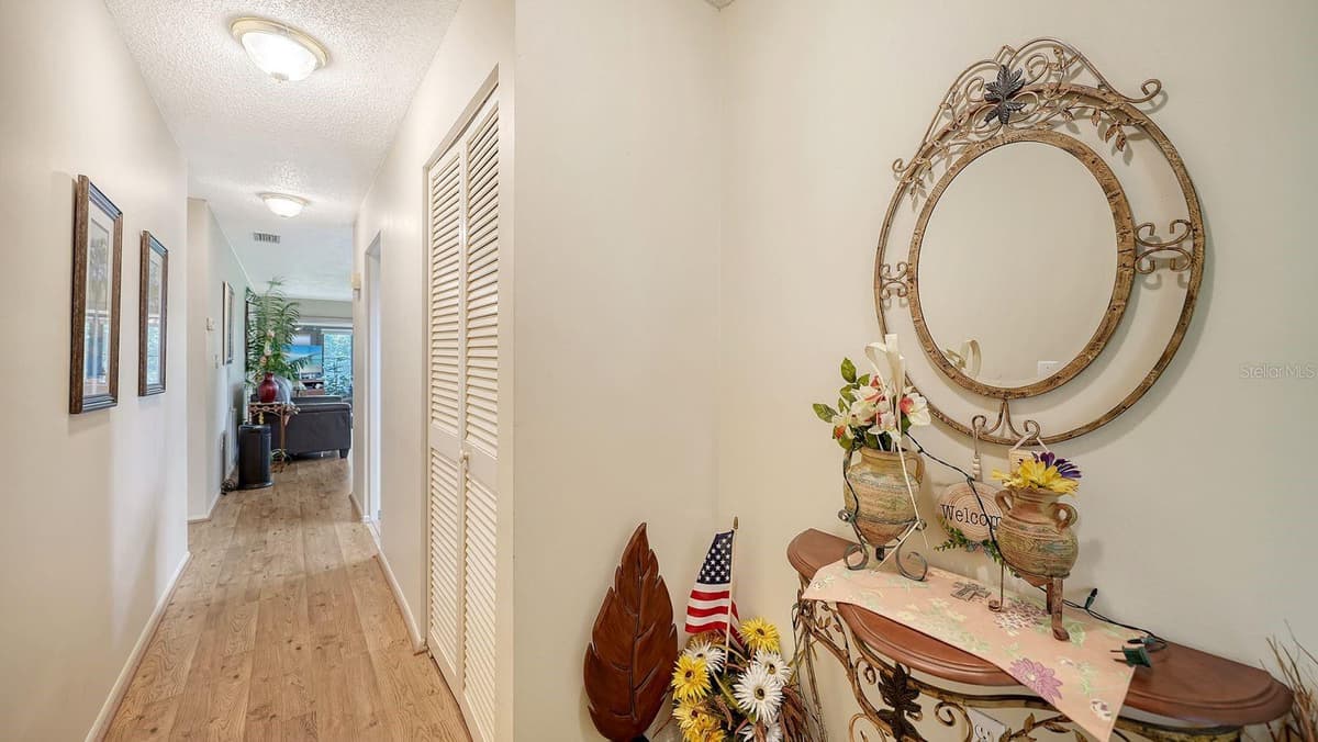 7031 BRIGHT CREEK DRIVE — photo 12 of 52