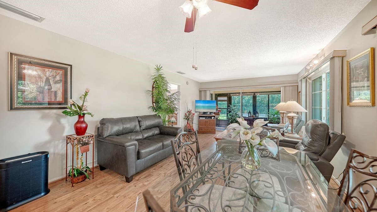 7031 BRIGHT CREEK DRIVE — photo 14 of 52