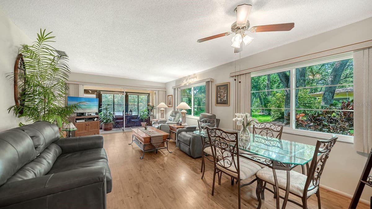 7031 BRIGHT CREEK DRIVE — photo 13 of 52