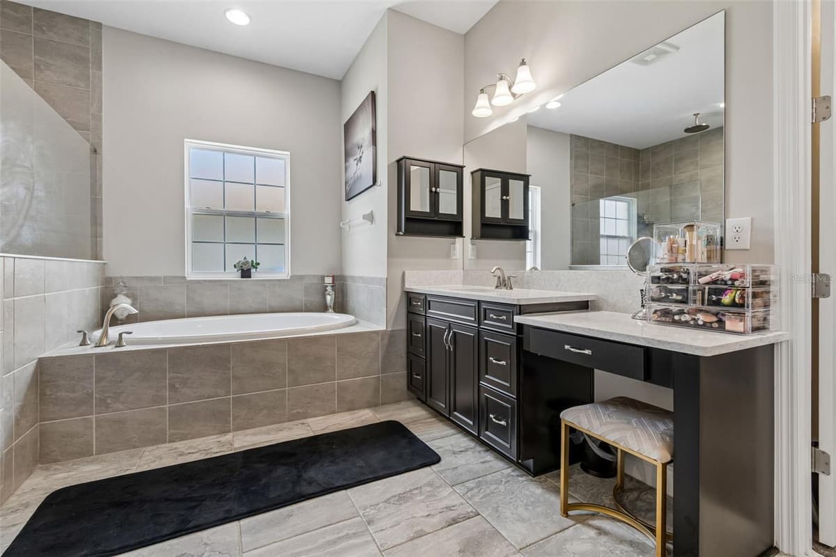 10597 MEADOWRUN DRIVE — photo 31 of 49