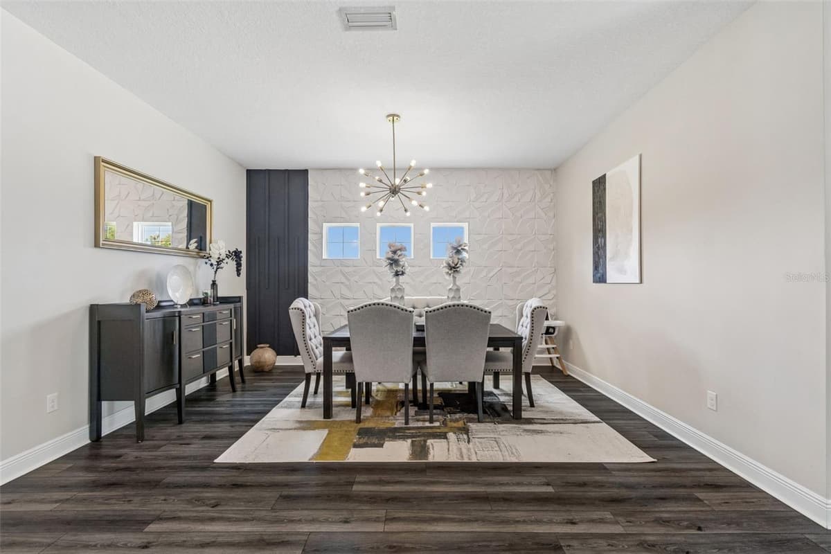10597 MEADOWRUN DRIVE — photo 17 of 49