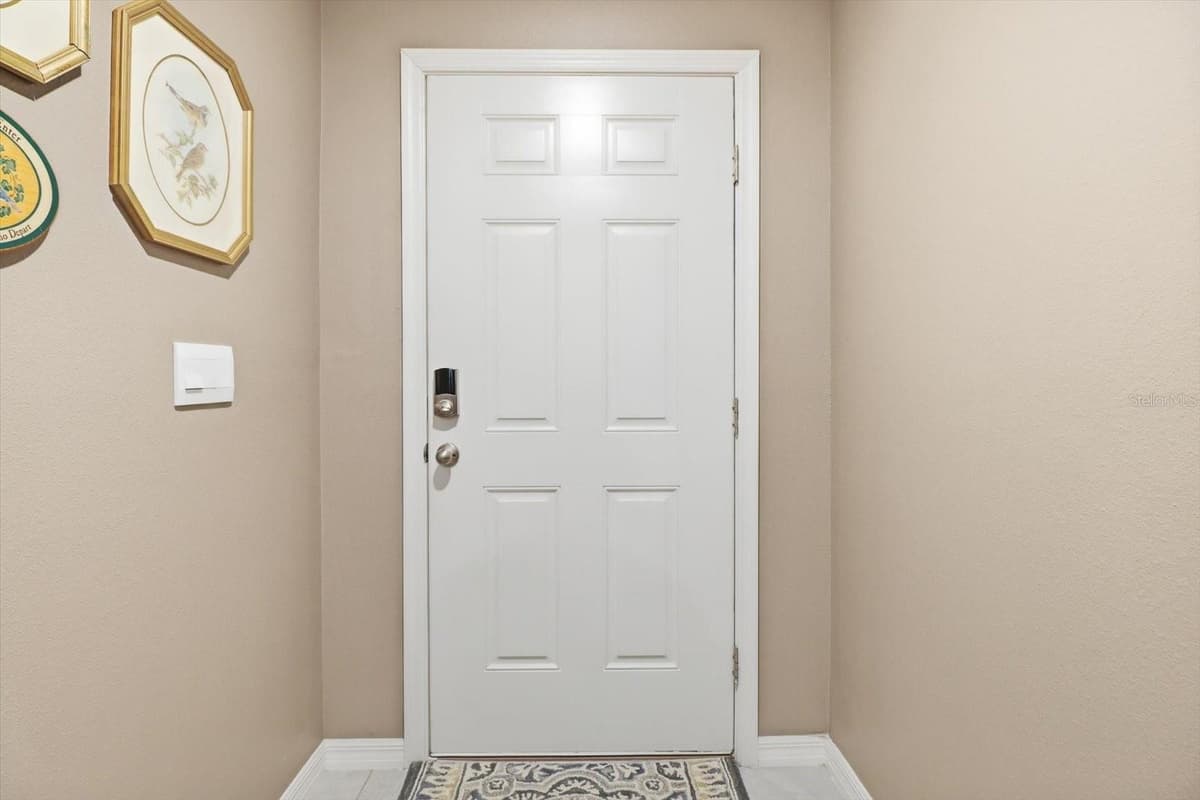 410 PUTTING GREEN COURT — photo 7 of 47