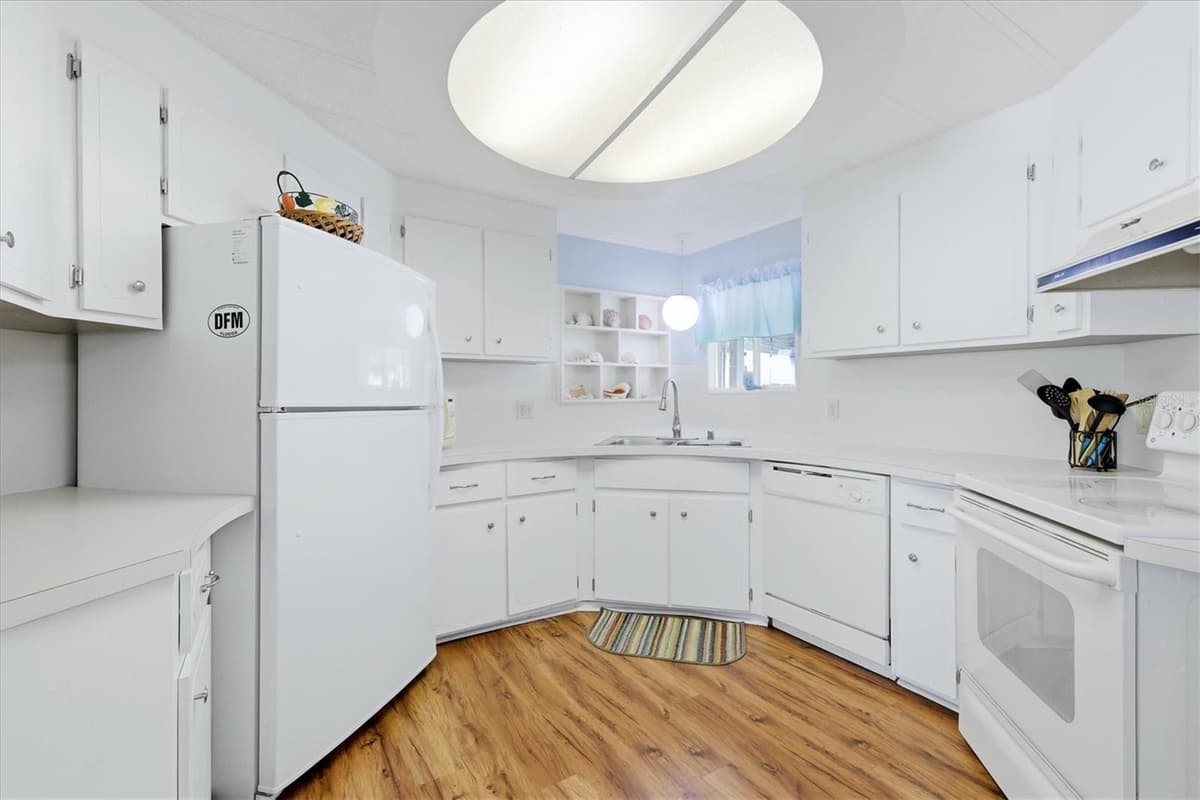 4323 13TH STREET — photo 12 of 52