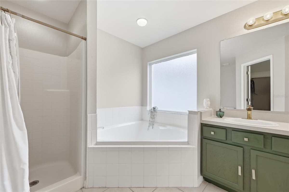 440 LANGHAM DRIVE — photo 15 of 40
