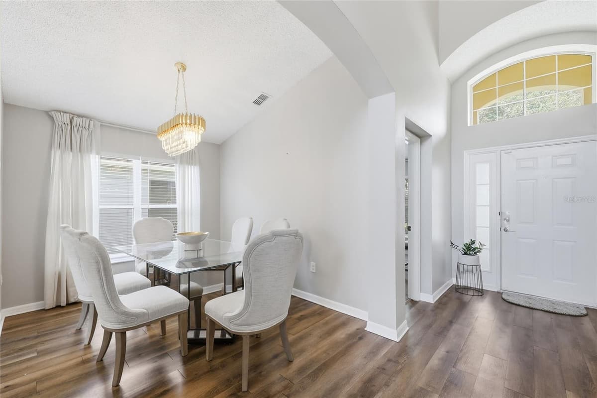 440 LANGHAM DRIVE — photo 4 of 40
