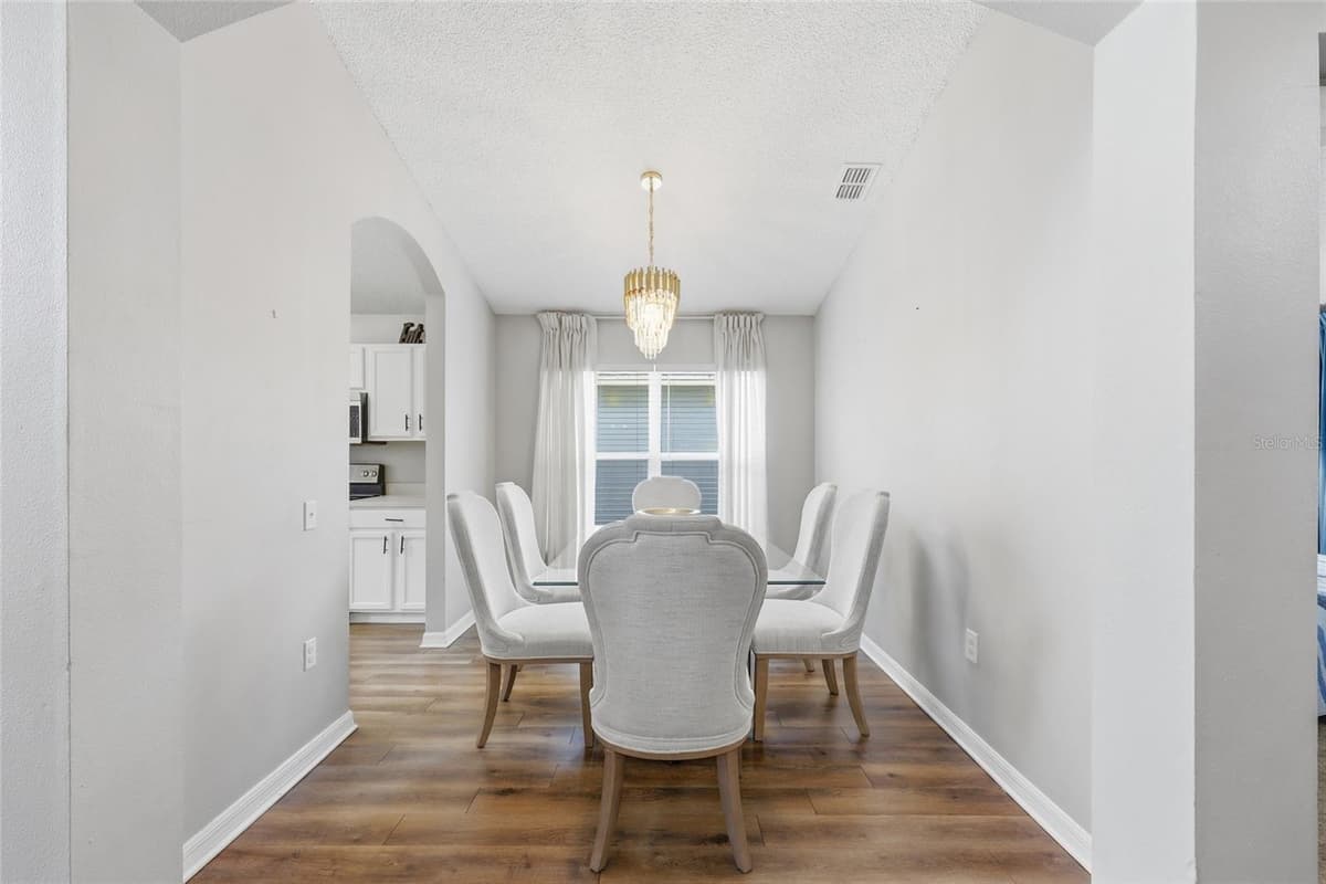 440 LANGHAM DRIVE — photo 5 of 40