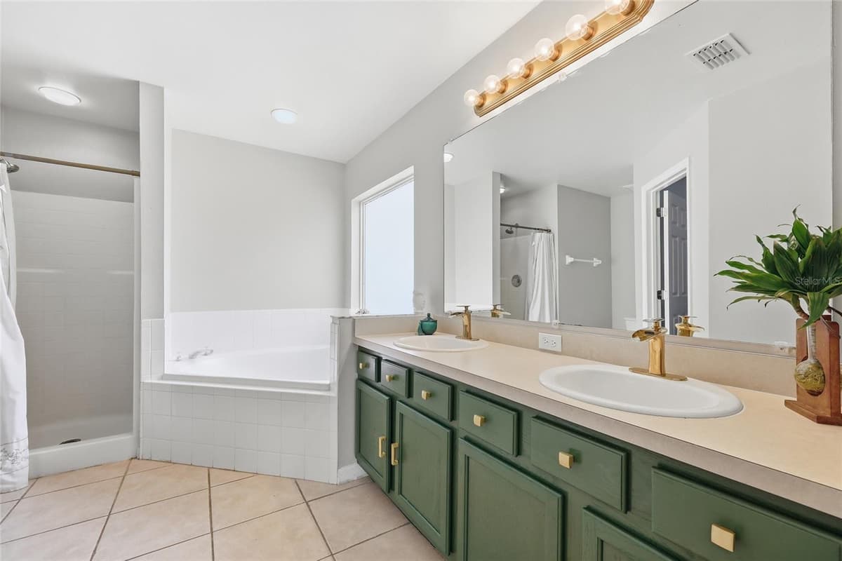 440 LANGHAM DRIVE — photo 14 of 40