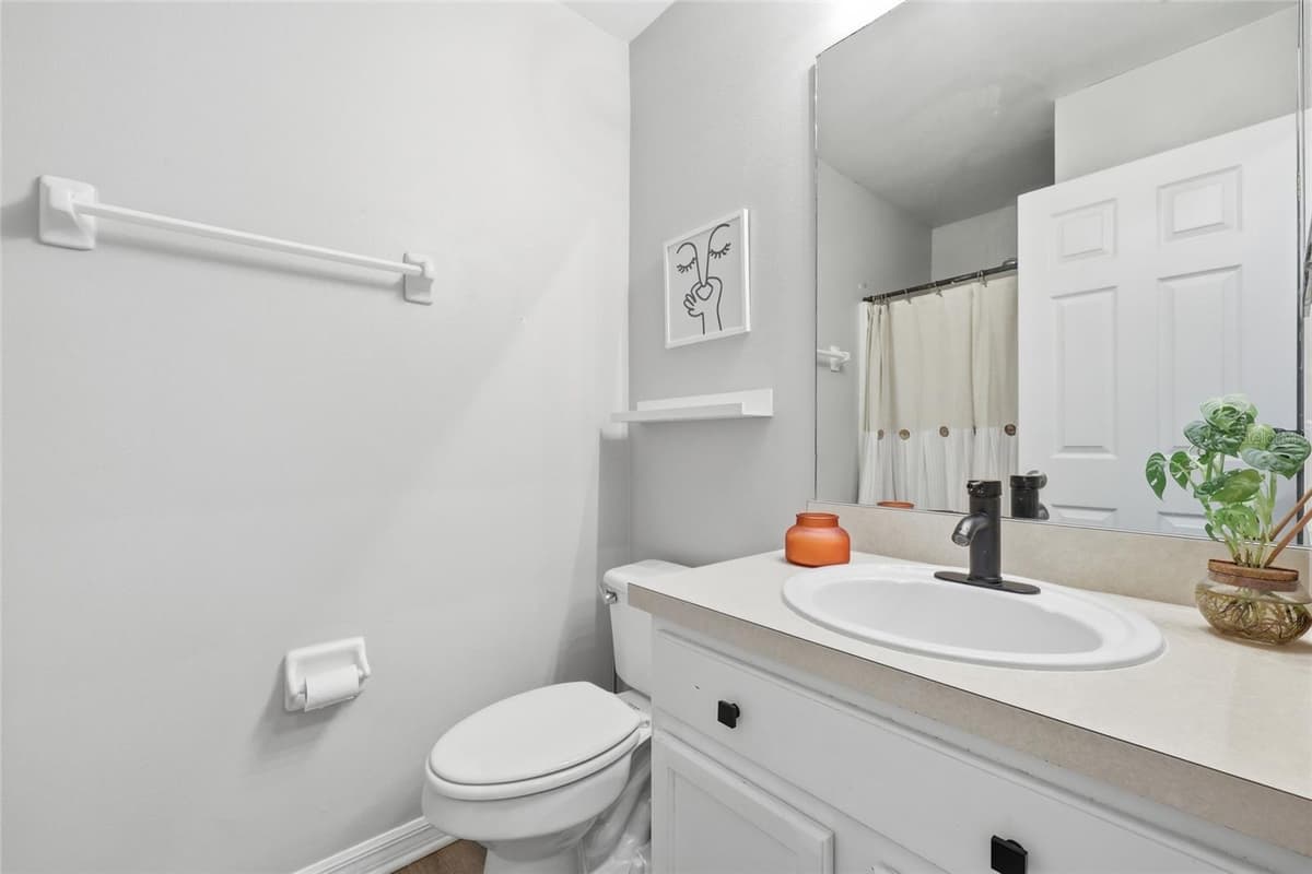 440 LANGHAM DRIVE — photo 18 of 40