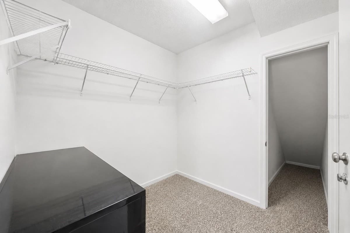 440 LANGHAM DRIVE — photo 13 of 40