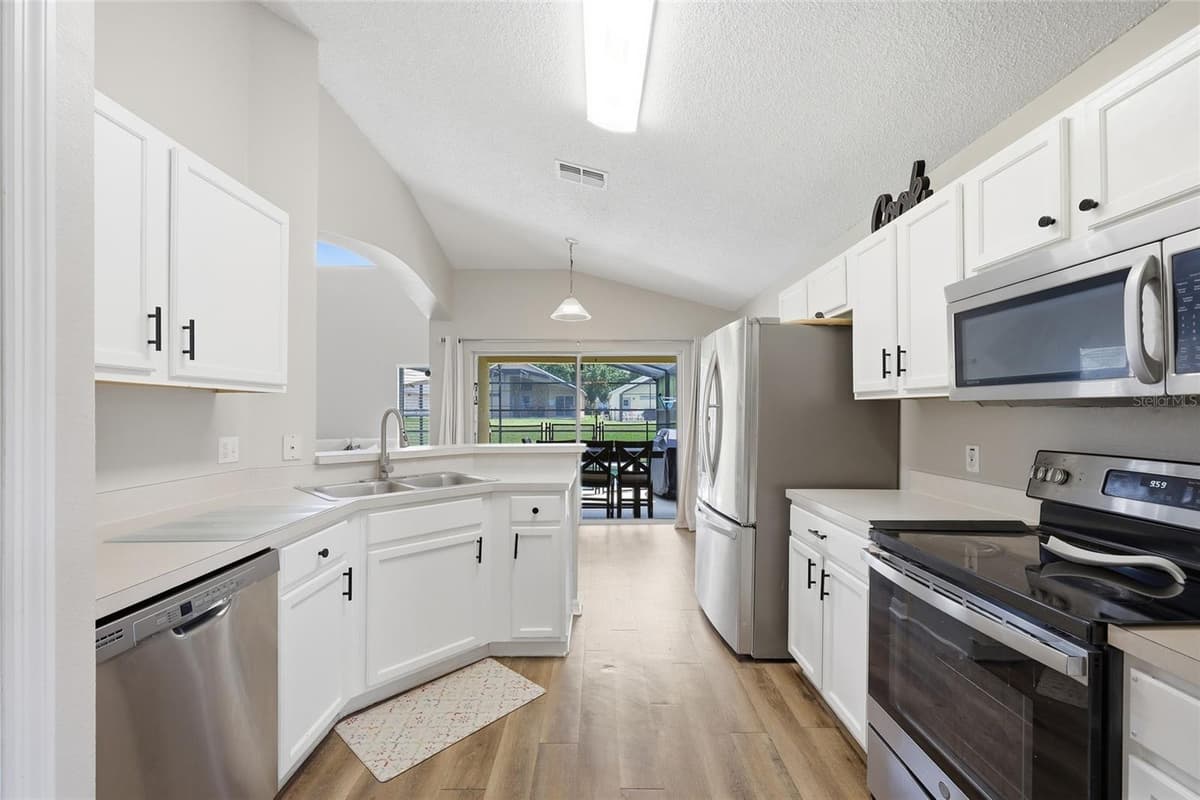 440 LANGHAM DRIVE — photo 6 of 40