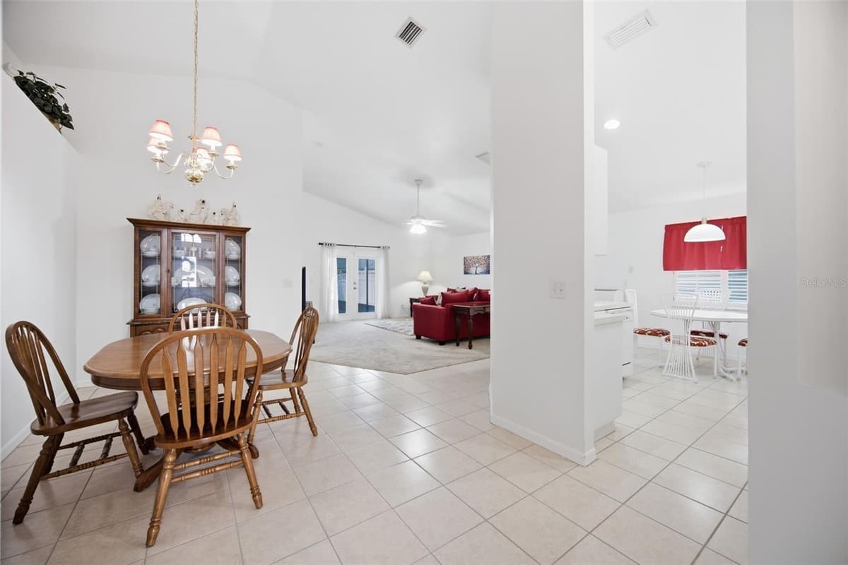 860 ROCKY MOUNTAIN COURT — photo 4 of 22
