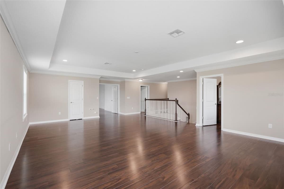 9307 PARISIAN COURT — photo 12 of 32
