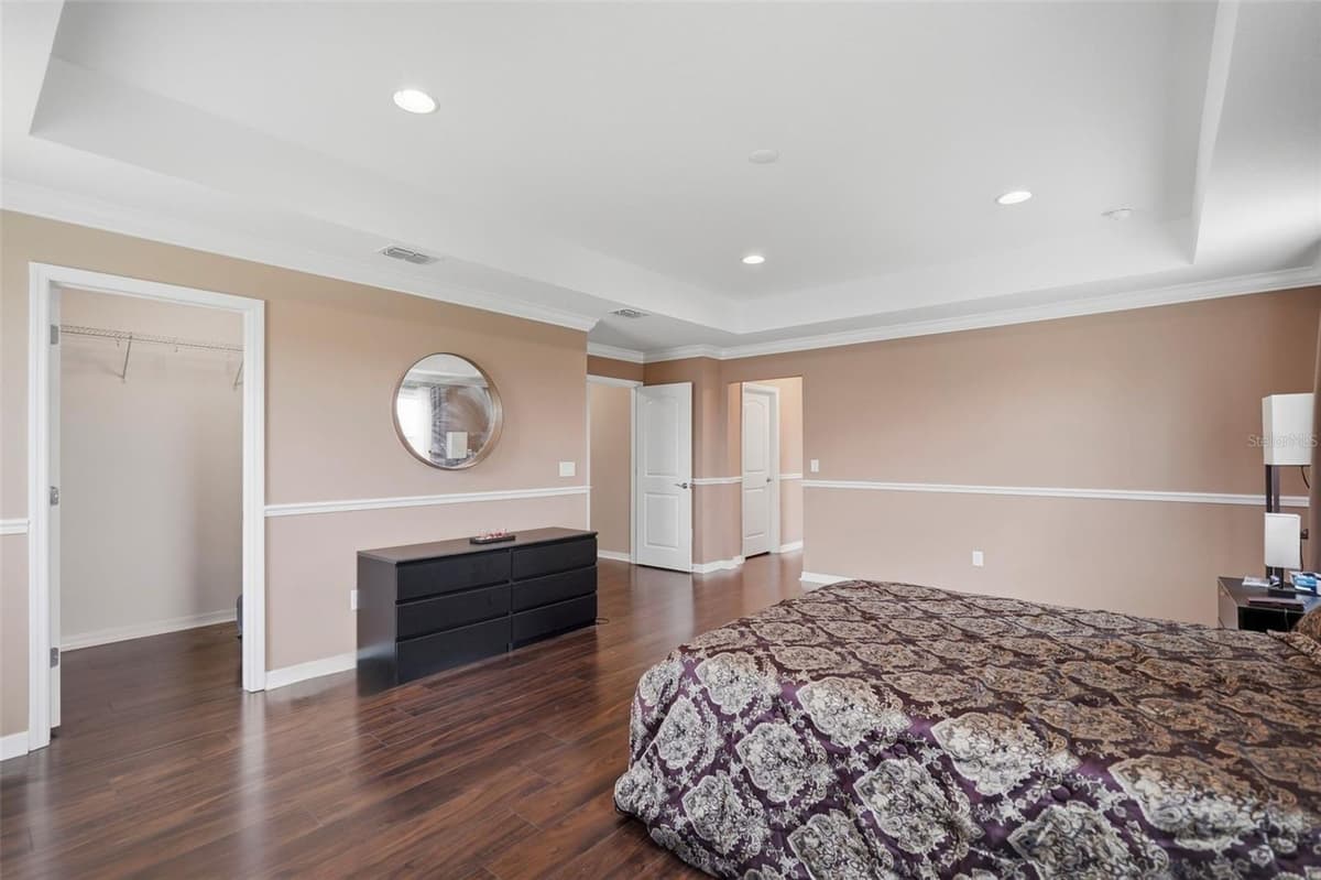 9307 PARISIAN COURT — photo 17 of 32