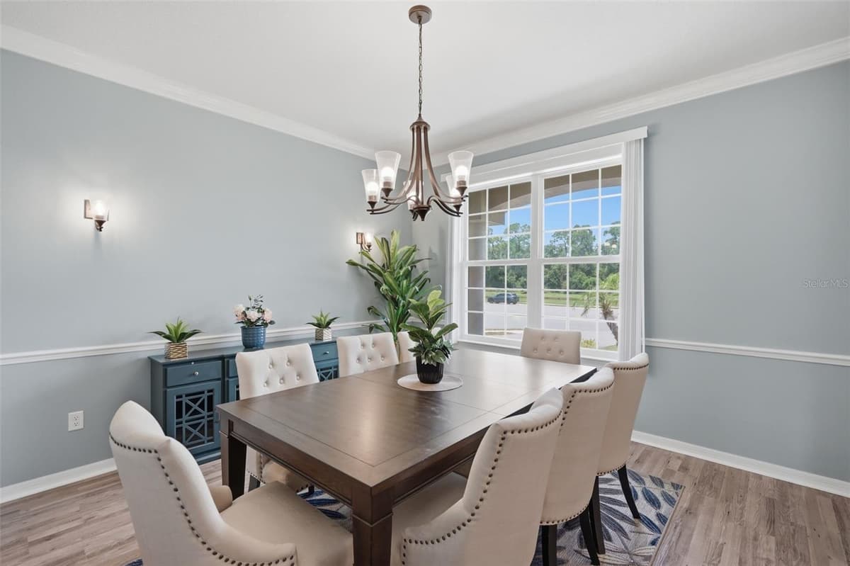 9307 PARISIAN COURT — photo 4 of 32