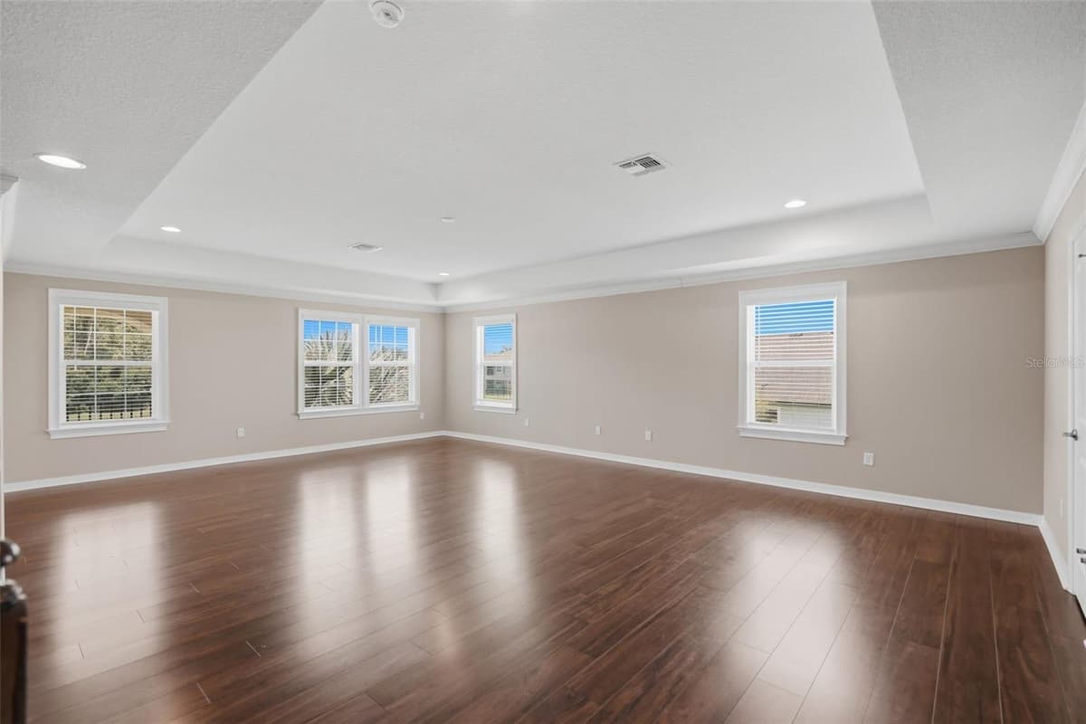 9307 PARISIAN COURT — photo 13 of 32