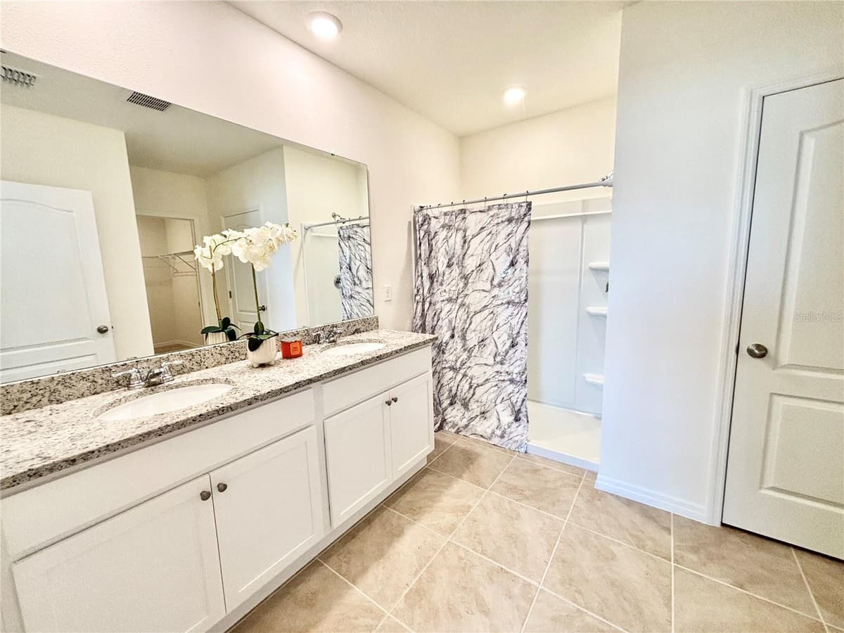 2752 GENTLE RAIN DRIVE — photo 13 of 22