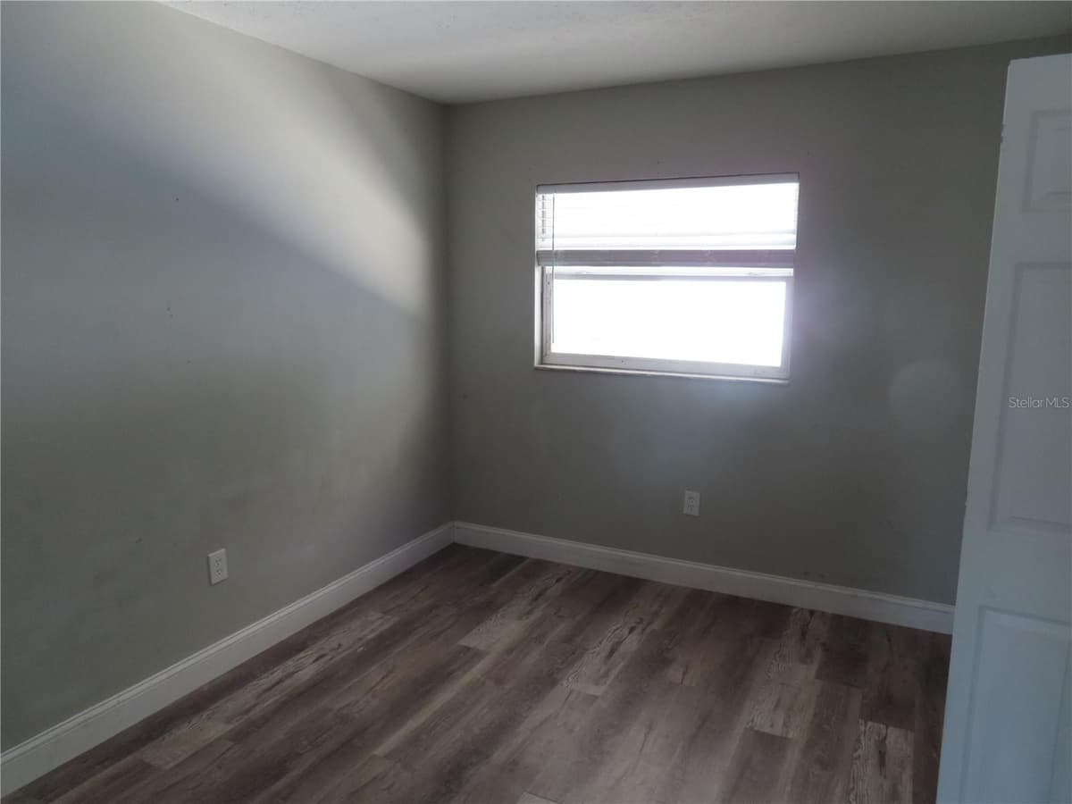 1215 WINDSOR CIRCLE — photo 6 of 11