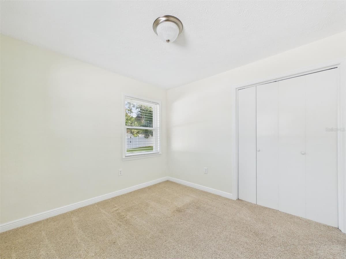 37207 MCMINN AVENUE — photo 13 of 29