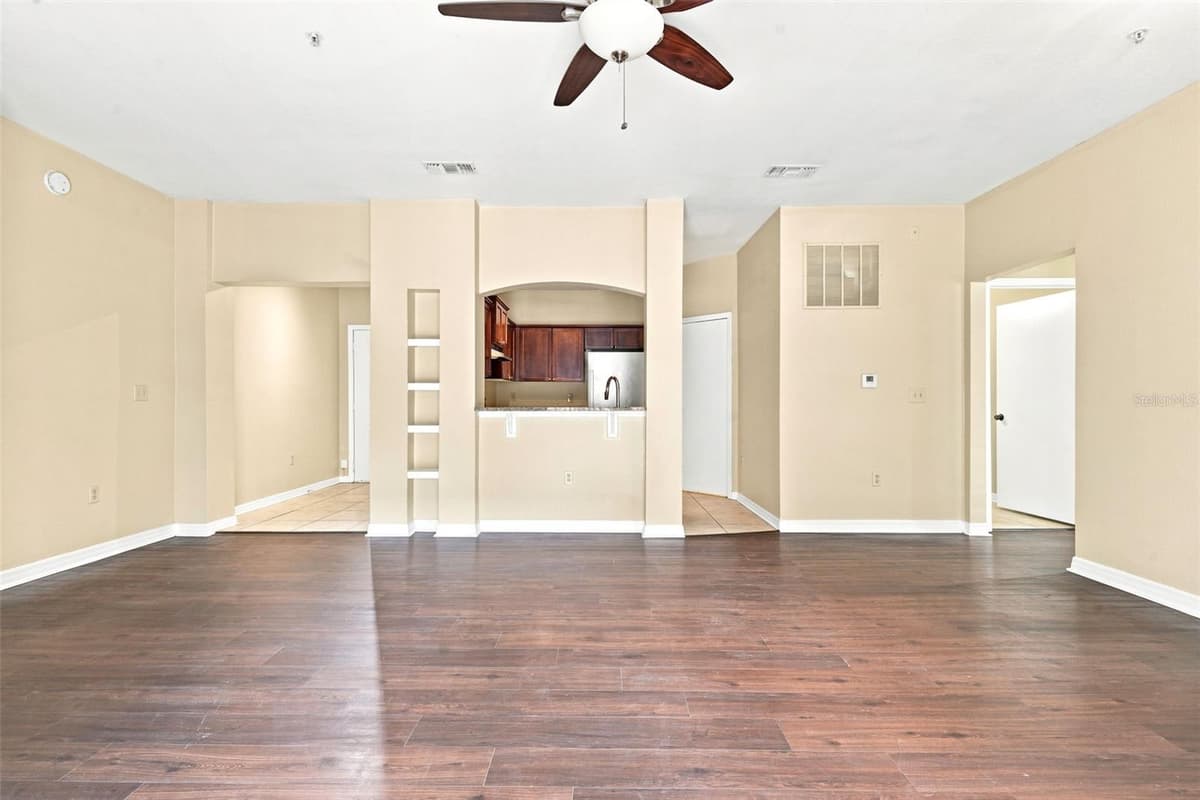 126 VISTA VERDI CIRCLE — photo 8 of 32