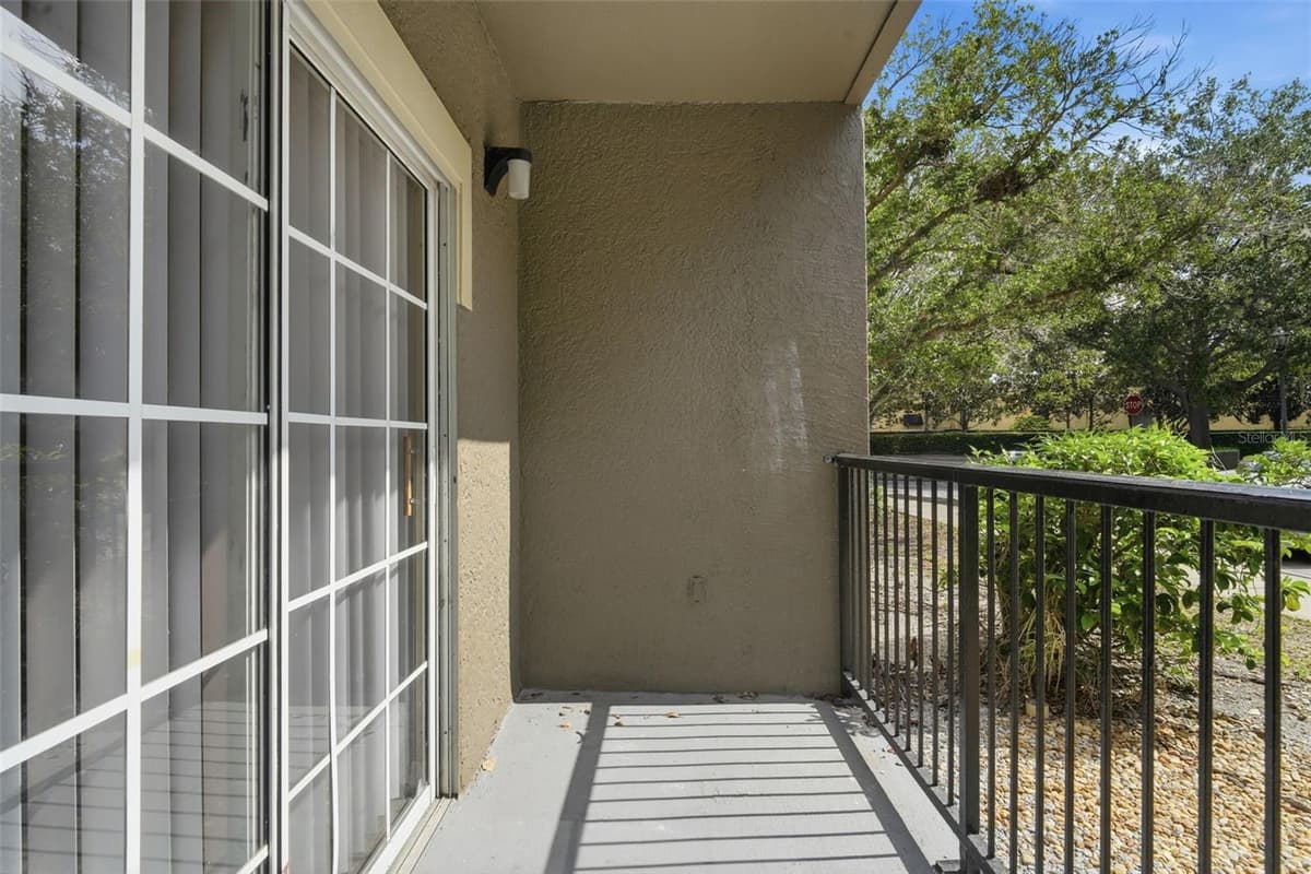 126 VISTA VERDI CIRCLE — photo 23 of 32