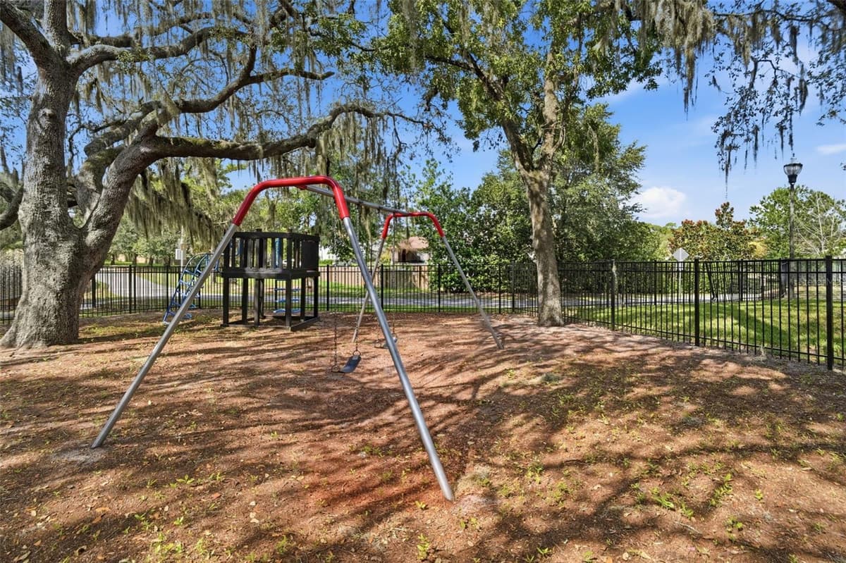 126 VISTA VERDI CIRCLE — photo 27 of 32