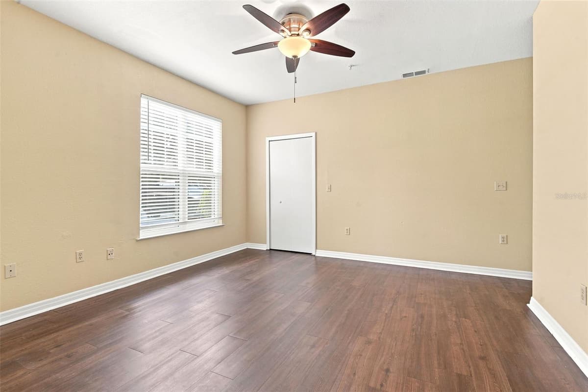 126 VISTA VERDI CIRCLE — photo 21 of 32