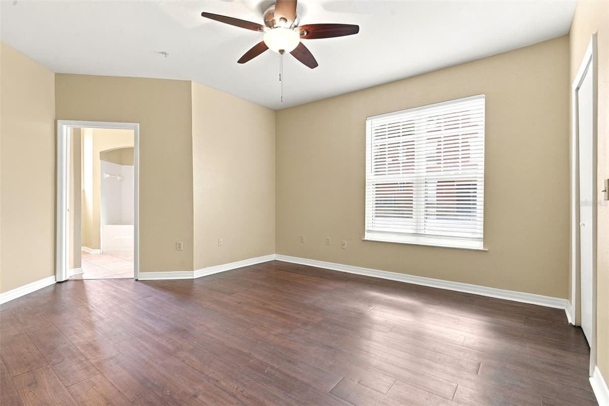 126 VISTA VERDI CIRCLE — photo 18 of 32