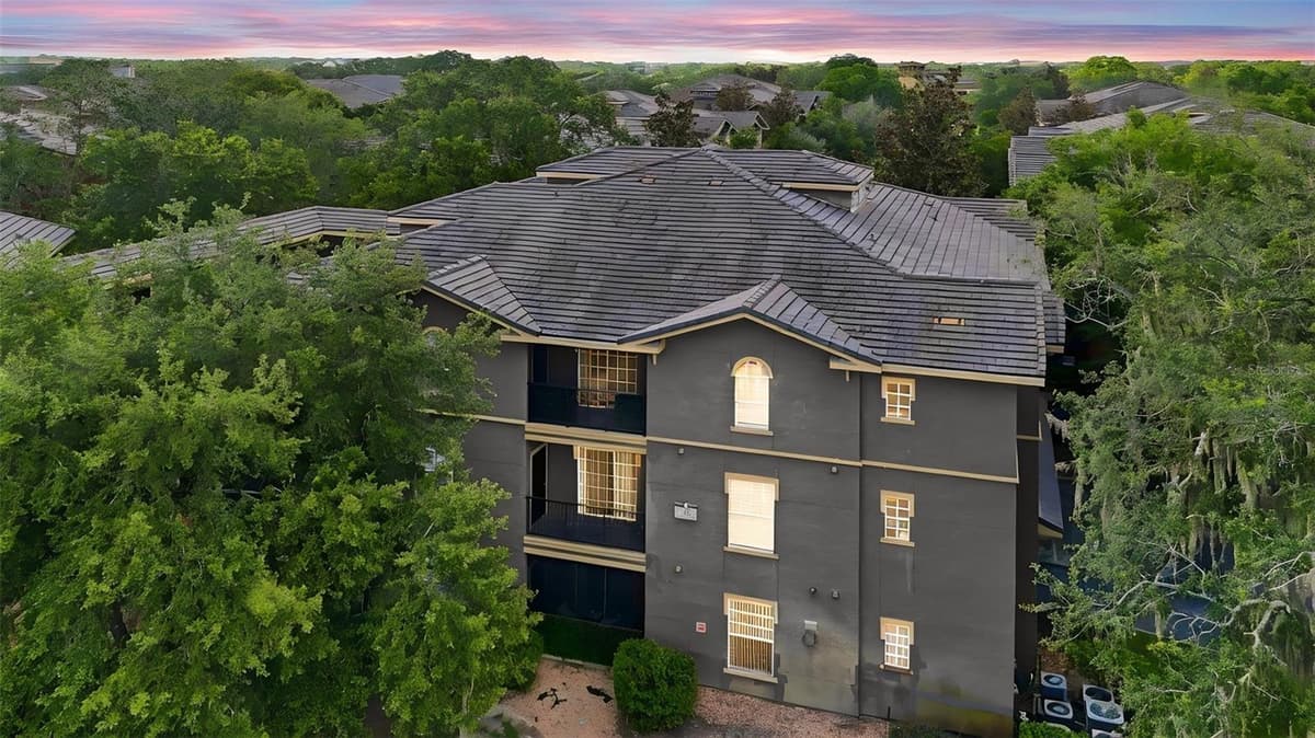 126 VISTA VERDI CIRCLE — photo 1 of 32