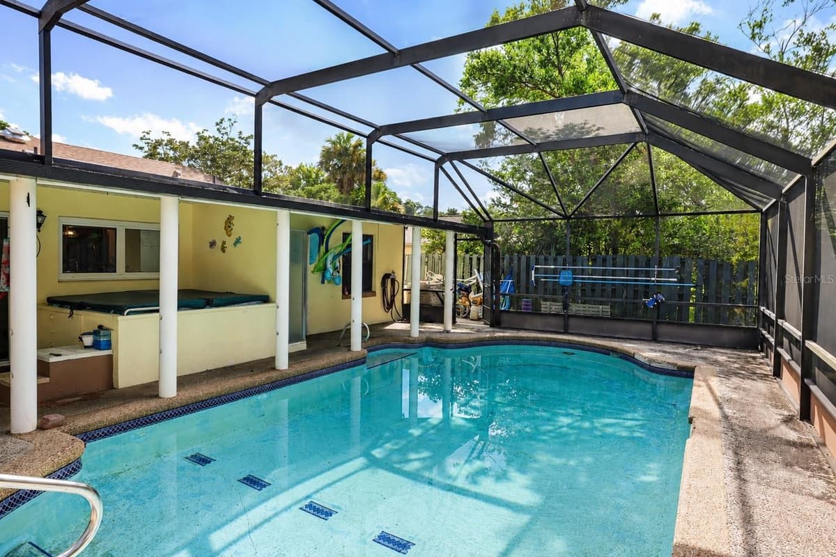 10 BLACKBURN PLACE — photo 63 of 68