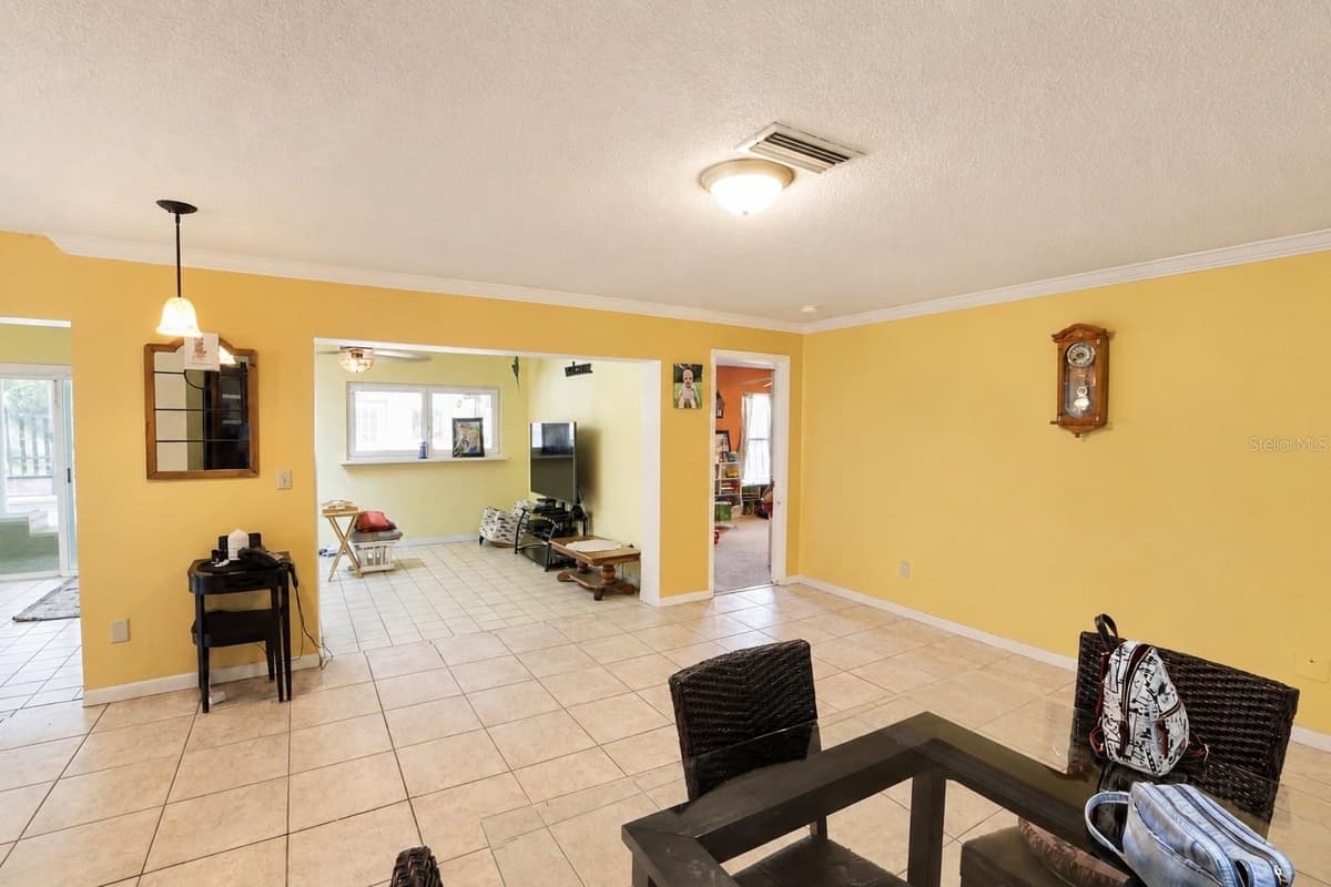 10 BLACKBURN PLACE — photo 45 of 68